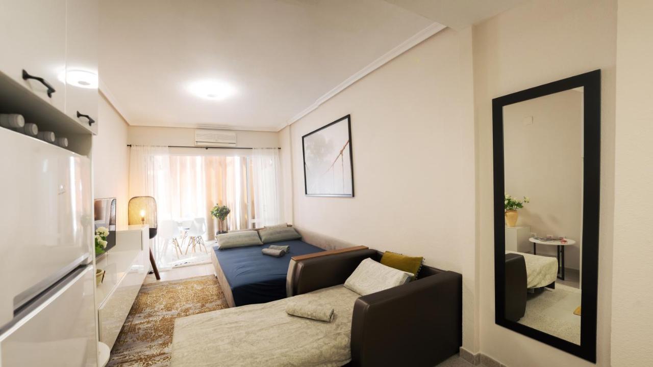 Holiday Studio Jardin Playa Torrevieja Esterno foto